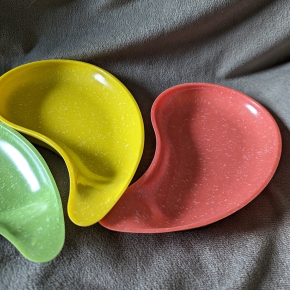 Vintage Teardrop Shaped Speckled Malamine Snack Dish Set by West Bend - Picture 6 of 8